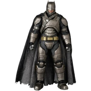 重裝上陣!MAFEX「裝甲蝙蝠俠 Ver. 1.5」預購開跑,數位噴塗升級重現電影威嚴