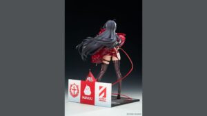 APEX《碧藍航線》大鳳賽車女郎模型 2026 年 7 月出貨 附眨眼表情重現極致肉感