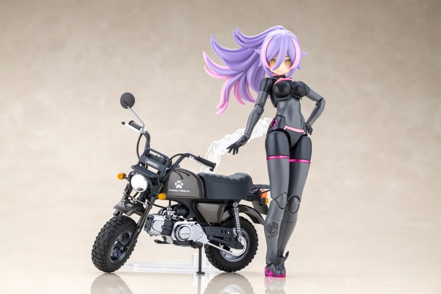 壽屋《女神裝置》聯名 Honda Z50J Gorilla 賽車小蘭 10 月 1 日開放預購